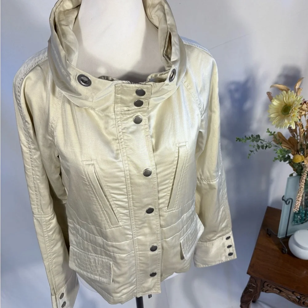 Theory Pearlized Utility Jacket Hidden Hood Adjustable Waist Cinch Ivory~S🧡